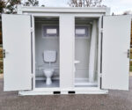 Sanitärcontainer SCDD RAL 9002 Grauweiß | H 2350 x B 2400 x T 1250 mm | 2 Türen | mit Dusche – Bild 5